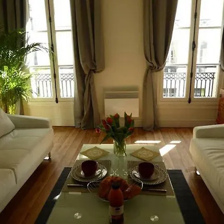 Guest house Louvre Romantic Paris